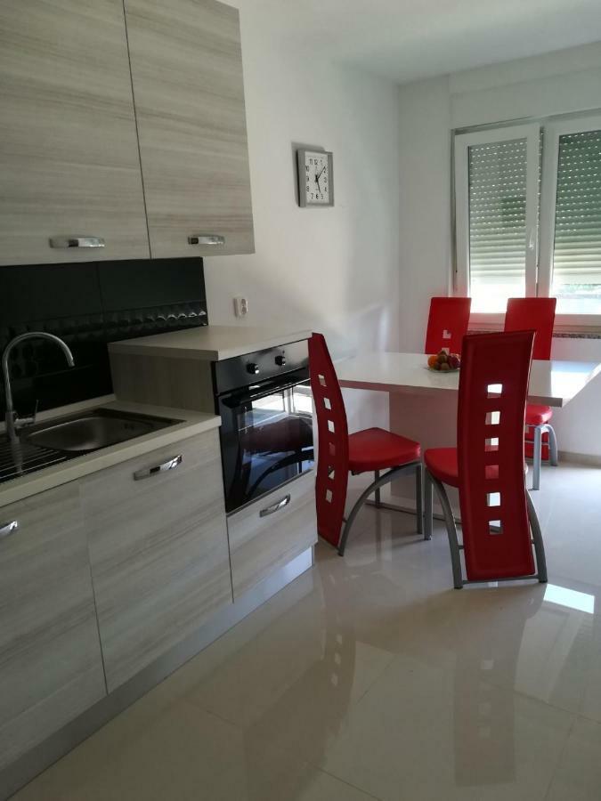Apartman Tonika Пула Екстериор снимка
